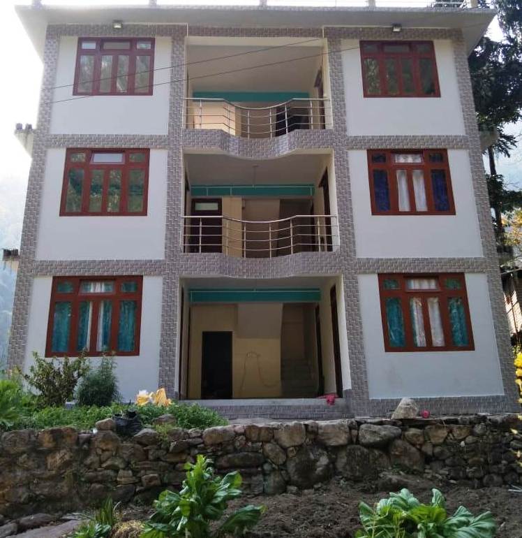 Tawang  Khim Homestay 